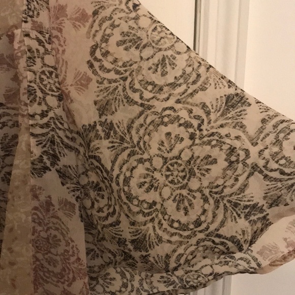 Urban Outfitters Staring at Stars Flowy Print Top - Picture 3 of 4